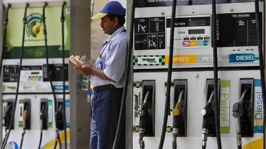 Government Plans to Stabilize Fuel Prices by Capping Refinery Payments