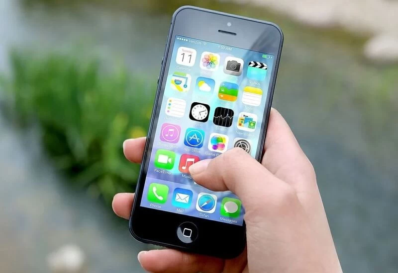 7-year-old son spent millions playing games on iPhone, father sold his car to pay money