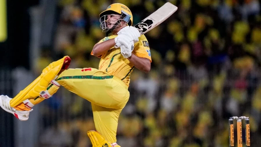 IPL 2026: 17 साल के आयुष म्हात्रे ने ₹25.20 करोड़ के कैमरन ग्रीन को धोया