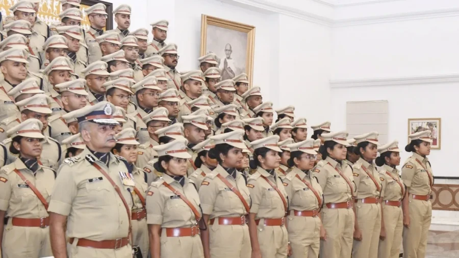 बिहार में बड़ा प्रशासनिक फेरबदल: 27 IPS अधिकारियों का तबादला, 13 जिलों को मिले नए कप्तान