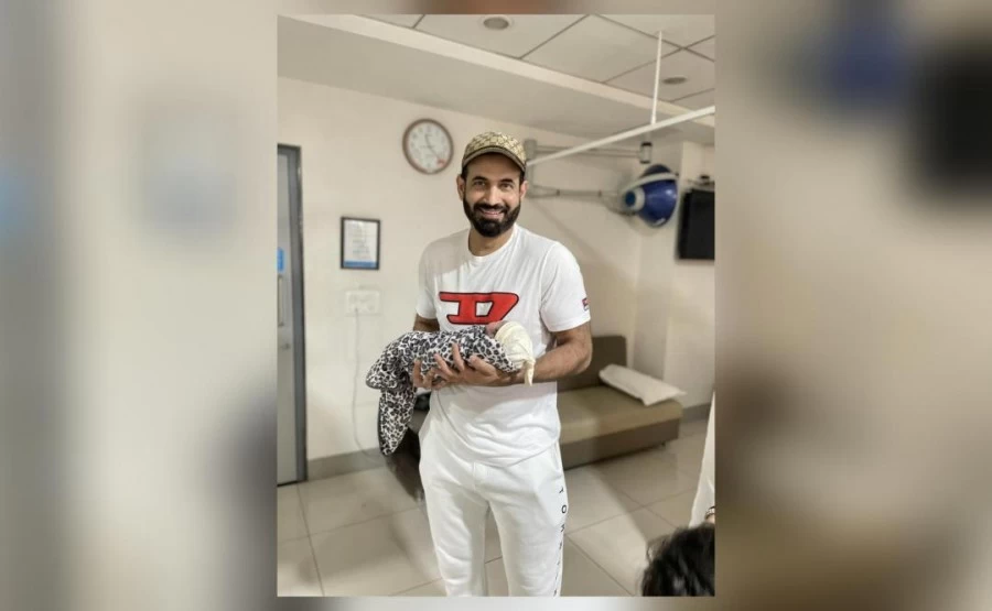 Irfan Pathan and his wife Safa Baig blessed with a baby boy, share pic