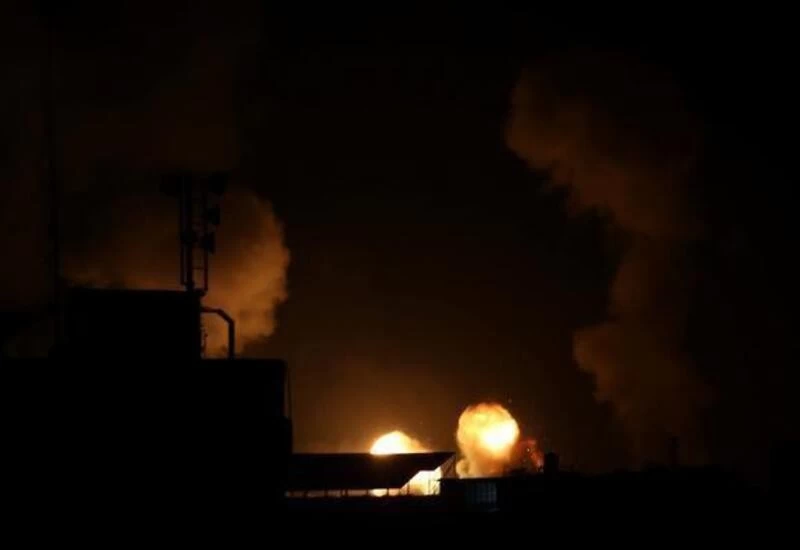 Israel airstrikes in Syria kill 3, hit Iranian military targets