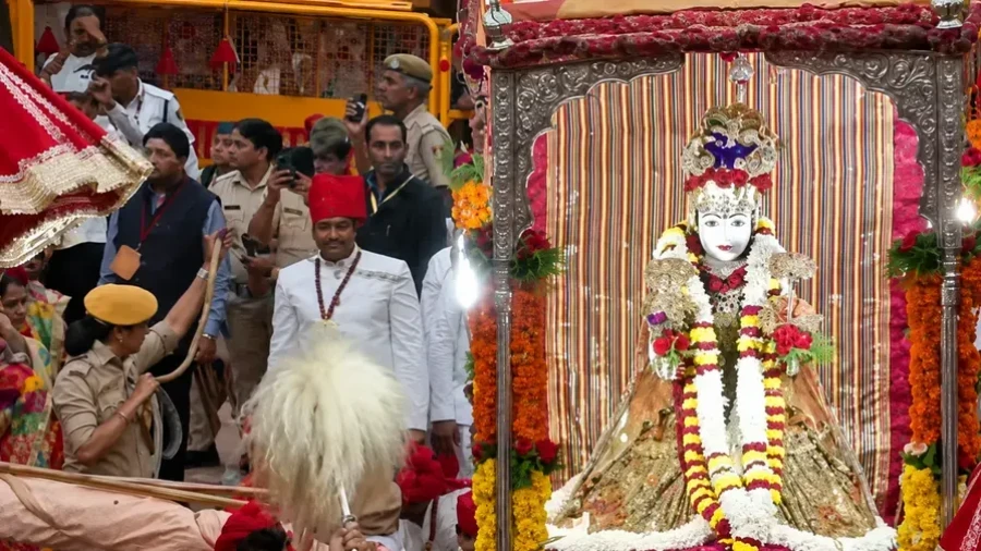 जयपुर में तीज माता की शाही सवारी का भव्य आयोजन, 175 कलाकारों ने बिखेरा लोक वैभव