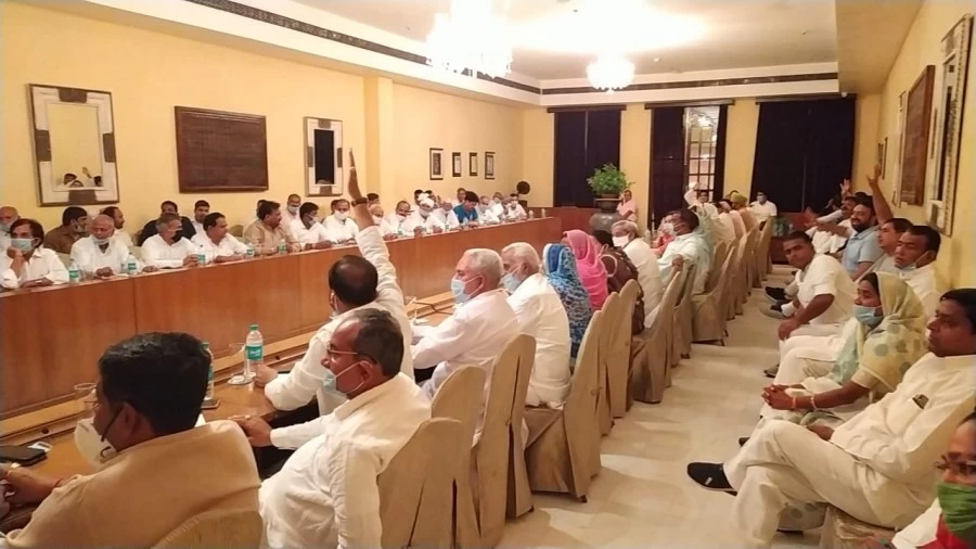 विधायक दल की बैठक में CM अशोक गहलोत बोले- हमारी जीत हो चुकी है