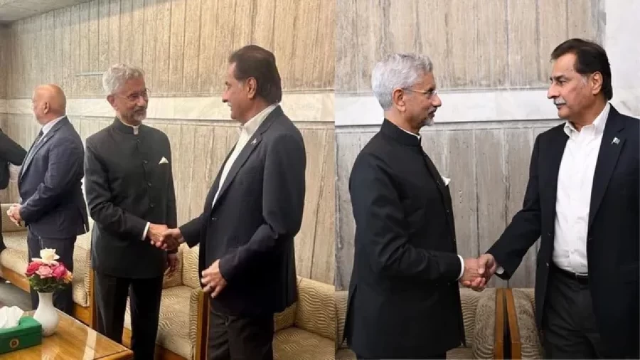 Jaishankar-Sadiq Handshake in Dhaka Sparks Diplomatic Buzz Amid Strained India-Pakistan Ties
