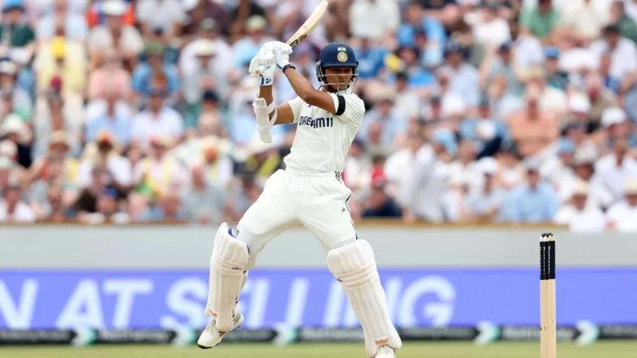 जायसवाल के पास इतिहास रचने का मौका, तोड़ सकते हैं द्रविड़-सहवाग का रिकॉर्ड