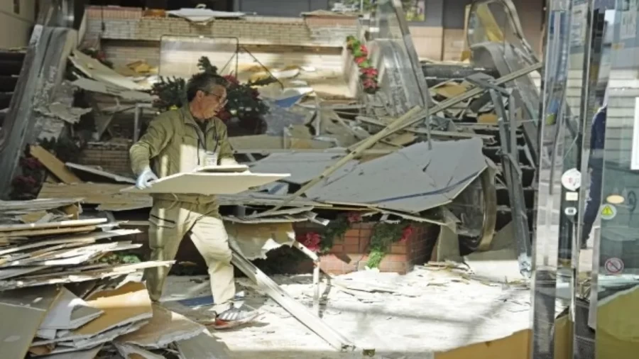 Major Earthquake Rocks Japan: 7.5 Magnitude Tremors Spark Panic, Tsunami Warnings, and Aftershocks