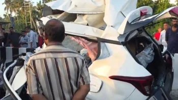 केरल सड़क हादसा: त्रिशूर में भीषण टक्कर, तमिलनाडु के 8 इंजीनियरिंग छात्रों की मौत