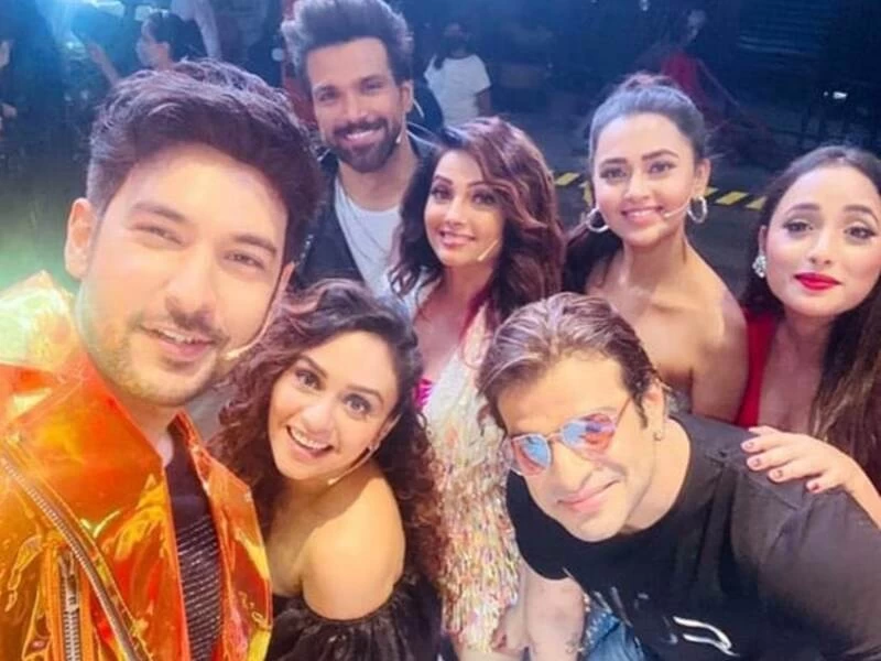 कोरोना के बीच फाइनल की जंग, तैयार हैं कंटेस्टेंट्स