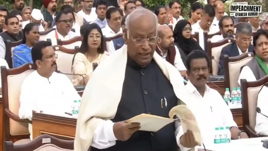 Kharge demands removal of CEC, says citizen voting rights in grave danger