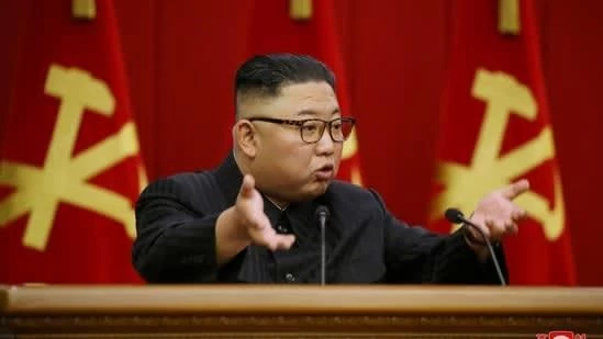 उत्तर कोरिया में ₹14,800 में बिक रही शैंपू की एक बोतल, ₹7,400 में कॉफी का एक पैकेट: खबर