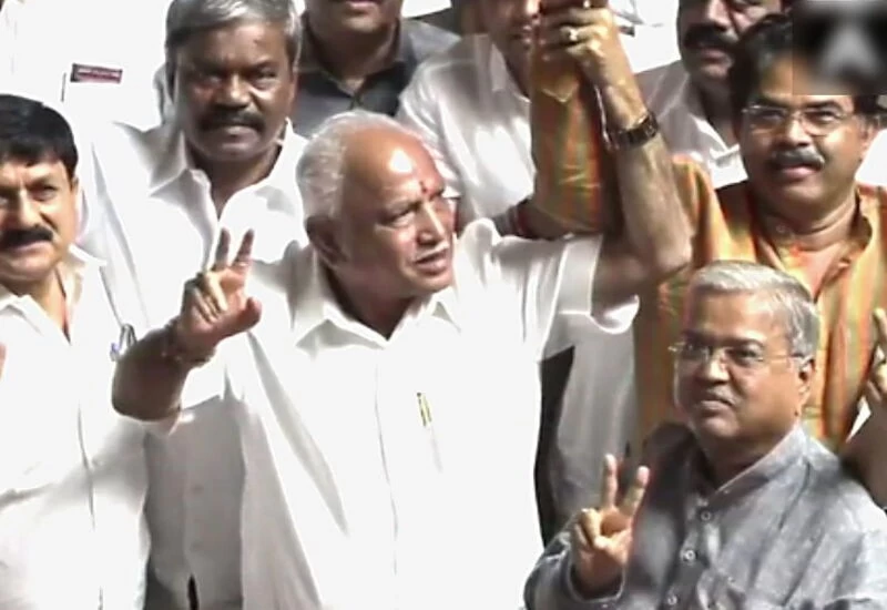 भाजपा विधायक दल की बैठक; येदियुरप्पा आज सरकार बनाने का दावा पेश कर सकते हैं, शाह को पत्र लिखा