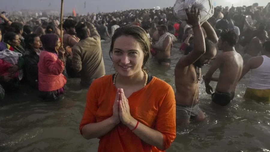 Crores of people gathered in Maha Kumbh, so many crores of devotees took bath