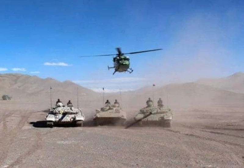 नए सिरे से जंग की तैयारी में जुट गया चीन? सीमा पर इकट्ठा कर रहा हथियार