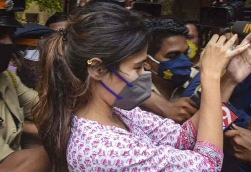 जानिए क्या हैं वो पांच शर्तें, जिन पर बॉम्बे हाईकोर्ट ने दी रिया चक्रवर्ती को जमानत