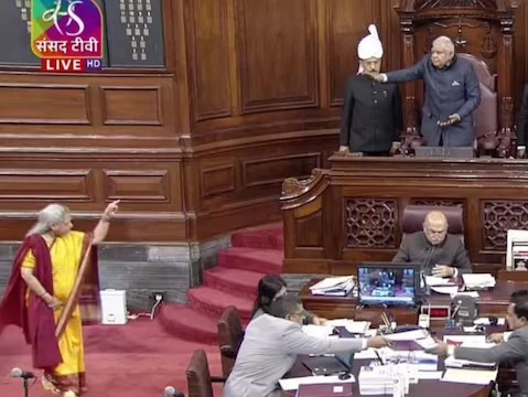जया बच्चन ने उपराष्ट्रपति जगदीप धनखड़ को दिखाई उंगली, राज्यसभा कार्यवाही के दौरान की घटना