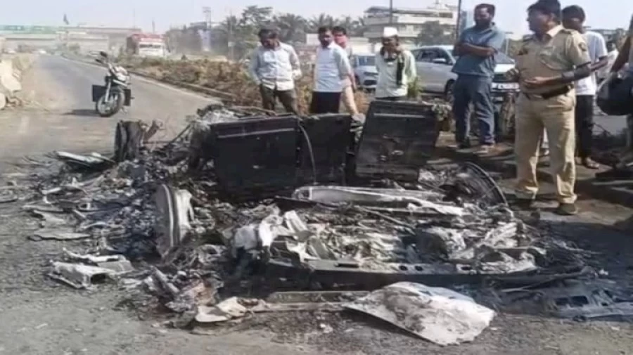 BJP MP Lumbaram Chaudhary Escapes Unhurt as Car Catches Fire