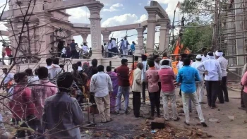 Parbhani Temple Tragedy: Roof Collapses at Yashwadi Hanuman Temple, 25 Trapped