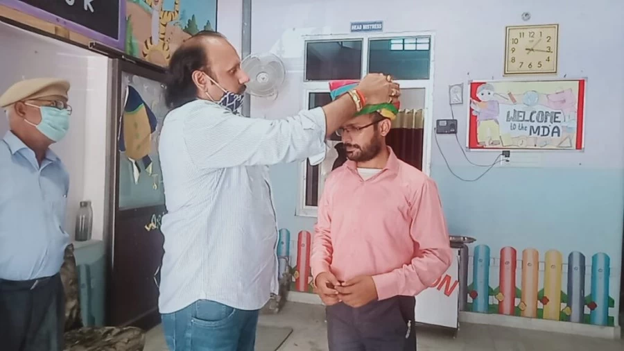 निजी विधालय ने माफ की फीस, अभिभावकों की खुशी का ठिकाना नहीं