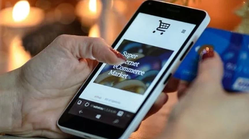 This website is selling goods at half price from Amazon and Flipkart! Customers are buying indiscriminately