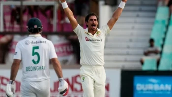 Mitchell Starc Creates History, Becomes World's First Left-Arm Bowler to Take 450 Test Wickets