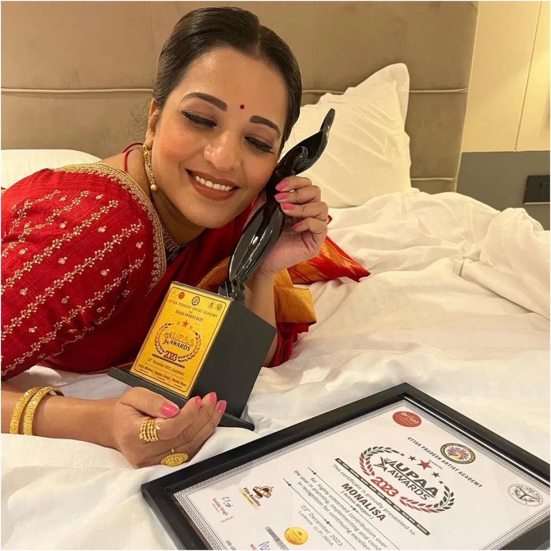 भोजपुरी एक्ट्रेस मोनालिसा