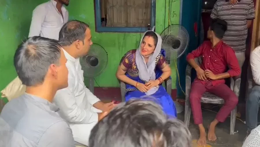 Monu Manesar's open threat - 'If you give a movie to Seema Haider, I will shoot you'