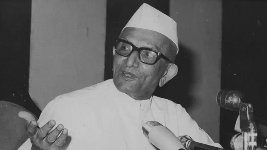 मोरारजी देसाई