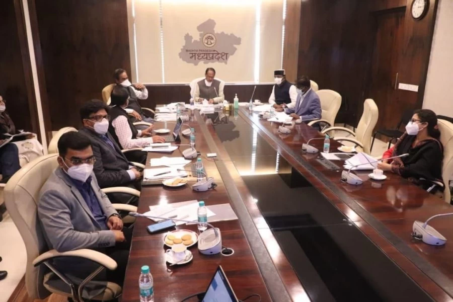 एमपी में शादियों में शामिल हो सकेंगे 250 लोग, 50% छात्रों के साथ चलेंगे स्कूल: सीएम