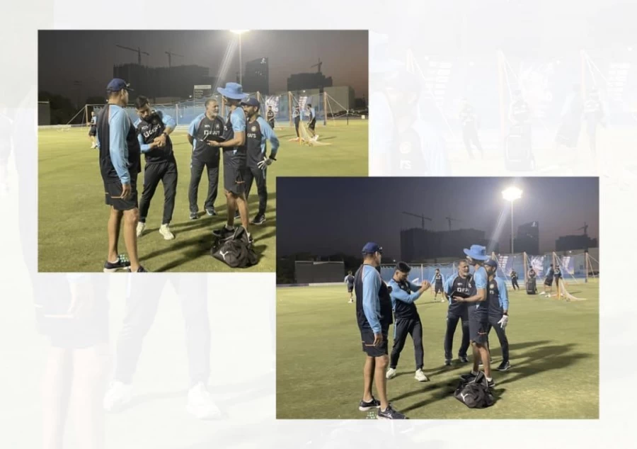 BCCI share 1st pictures of Dhoni as mentor of Team India, call him 'King'