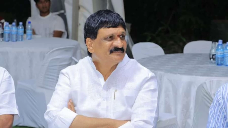 MLA resigned due to son not getting ticket, gave big statement as soon as he left the party