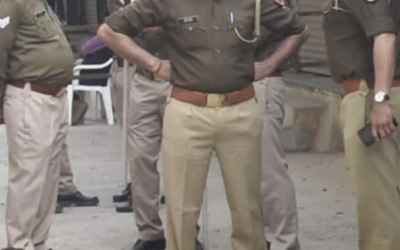 SHO and constable had homosexual relationship then blackmailing game started with obscene video