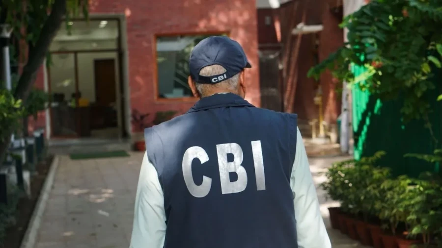 NEET UG 2026 पेपर लीक: कोचिंग संचालक के पास मिले 136 में से 111 सवाल परीक्षा से मिले, CBI का खुलासा