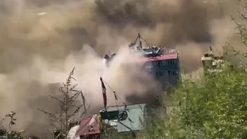 नेपाल में सैलाब का कहर: 105 भारतीय पर्यटक लापता, हेल्पलाइन नंबर जारी
