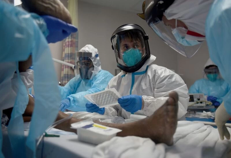 ज्यादा खतरनाक हो सकता है कोरोना का नया स्ट्रेन,AIIMS चीफ ने किया सतर्क