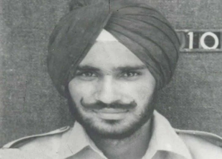 वह परमवीर जिसने बिना अनुमति उड़ान भरी, मिसाइल के बिना ही, कहा दो जेट के पीछे हूं जाने नहीं दूंगा, जाने भी नहीं दिया