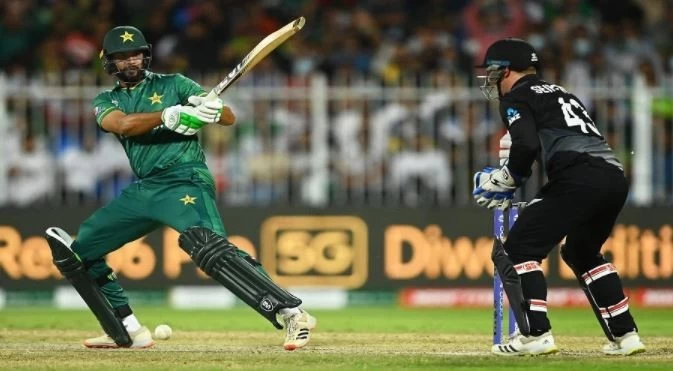 Pakistans second consecutive win beat New Zealand
