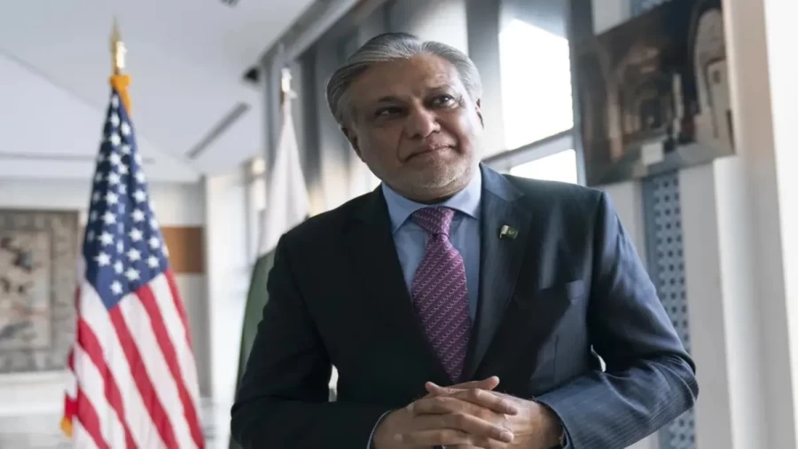 भारत से मार खा के होश खो बैठा पाक! अब इशाक डार ने जो कहा वो जानकर लोटपोट हो जाएंगे आप