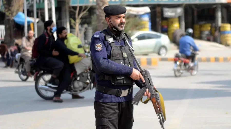 PoK Unrest: Pakistan Police Personnel Refuse Duty Amid Rising Violence and Salary Disparity