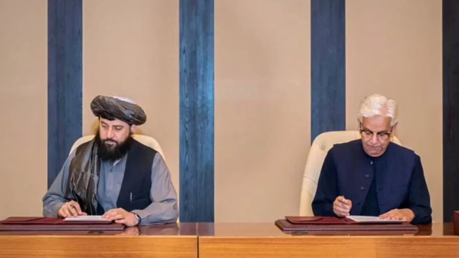 Pakistan and Afghanistan Agree to Ceasefire in Istanbul, Peace Talks Successful