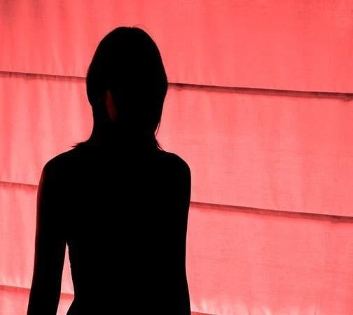 महिला इंस्पेक्टर ने पाकिस्तान की जेल में महिला कैदी को कपड़े उतारकर नाचने को किया मजबूर