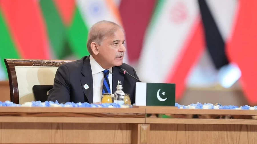 पाकिस्तान: तेल-गैस चोरी पर 14 साल जेल और आतंकवाद की धारा