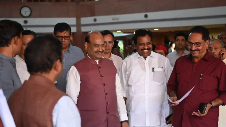 संसद मानसून सत्र 2026: BAC बैठक में 6 बिलों का एजेंडा तय, हंगामे के आसार