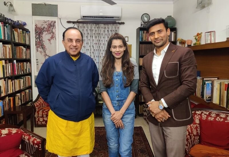 Payal Rohatgi has a fangirl moment after meeting Swamy, misspells his name