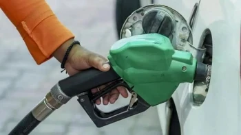 भारत में पेट्रोल डीजल की कीमतों में दुनिया के मुकाबले कम बढ़ोतरी, देखें पूरी लिस्ट