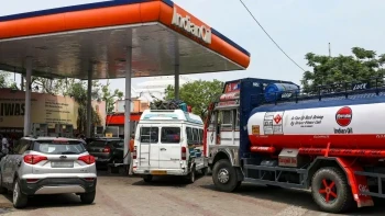 पेट्रोल डीजल की कीमतों में बड़ी राहत की उम्मीद जल्द कम होंगे 4 रुपये