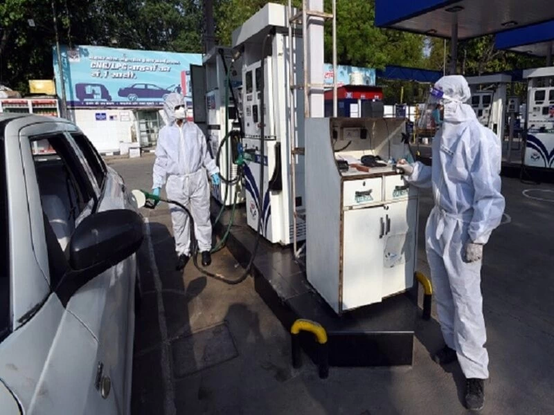 अब पेट्रोल 81 रुपये लीटर, एक दिन के विराम के बाद फिर बढ़े दाम