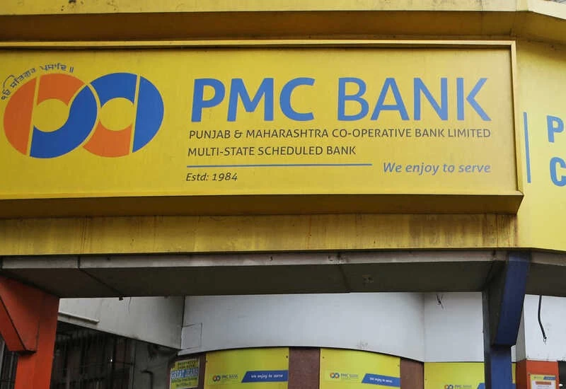 ED raids six locations in mumbai of money laundering case in PMC Bank scam