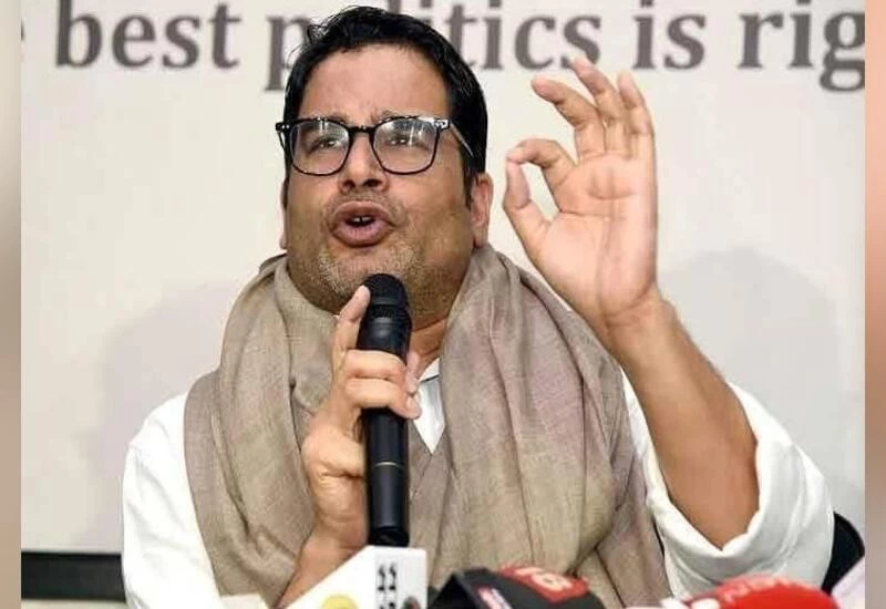 चुनावी राज्यों में 80% लोगों को लगाई जाए वैक्सीन की दोनों डोज़: ईसी से प्रशांत किशोर