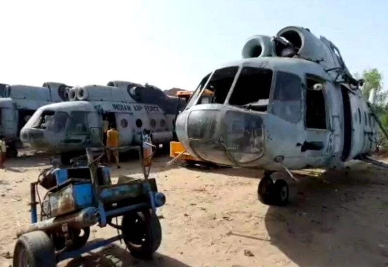 People were surprised when the junk reached the city with three helicopters,  started taking photos